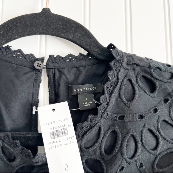 Ann Taylor Size 0 Eyelet Black Shift Dress - Picture 3 of 5
